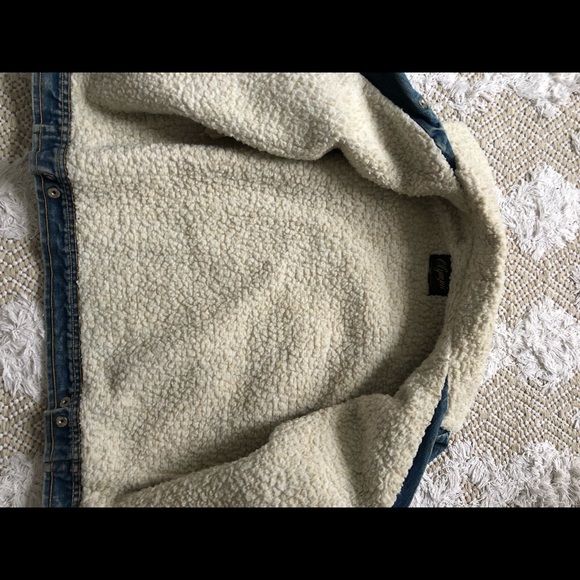 Vintage Jean Jacket - Picture 5 of 5